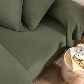 Drap housse gaze de coton uni kaki Terre de Nuit NOA vue de près